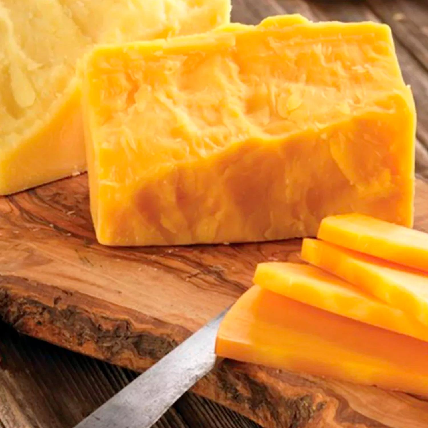 Tillamook Medium Cheddar Cheese Loaf - 32oz - Image 2